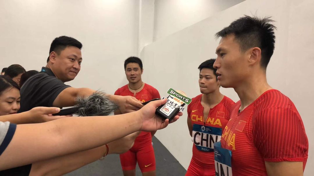 中国队拿过花样游泳冠军吗_花样游泳中国拿过冠军吗_花样游泳团体冠军2021